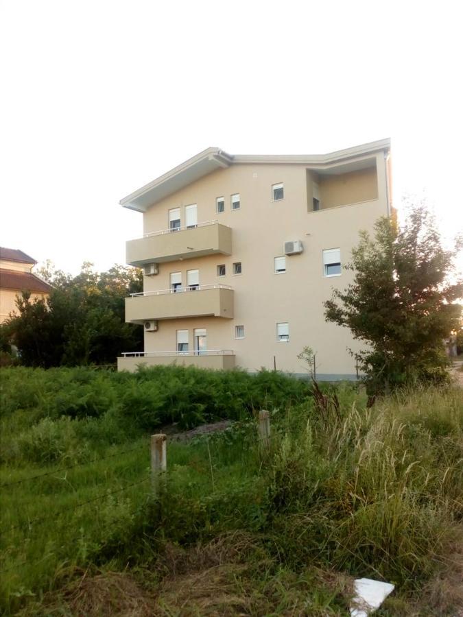 Tufio Apartmani Ulcinj Ngoại thất bức ảnh