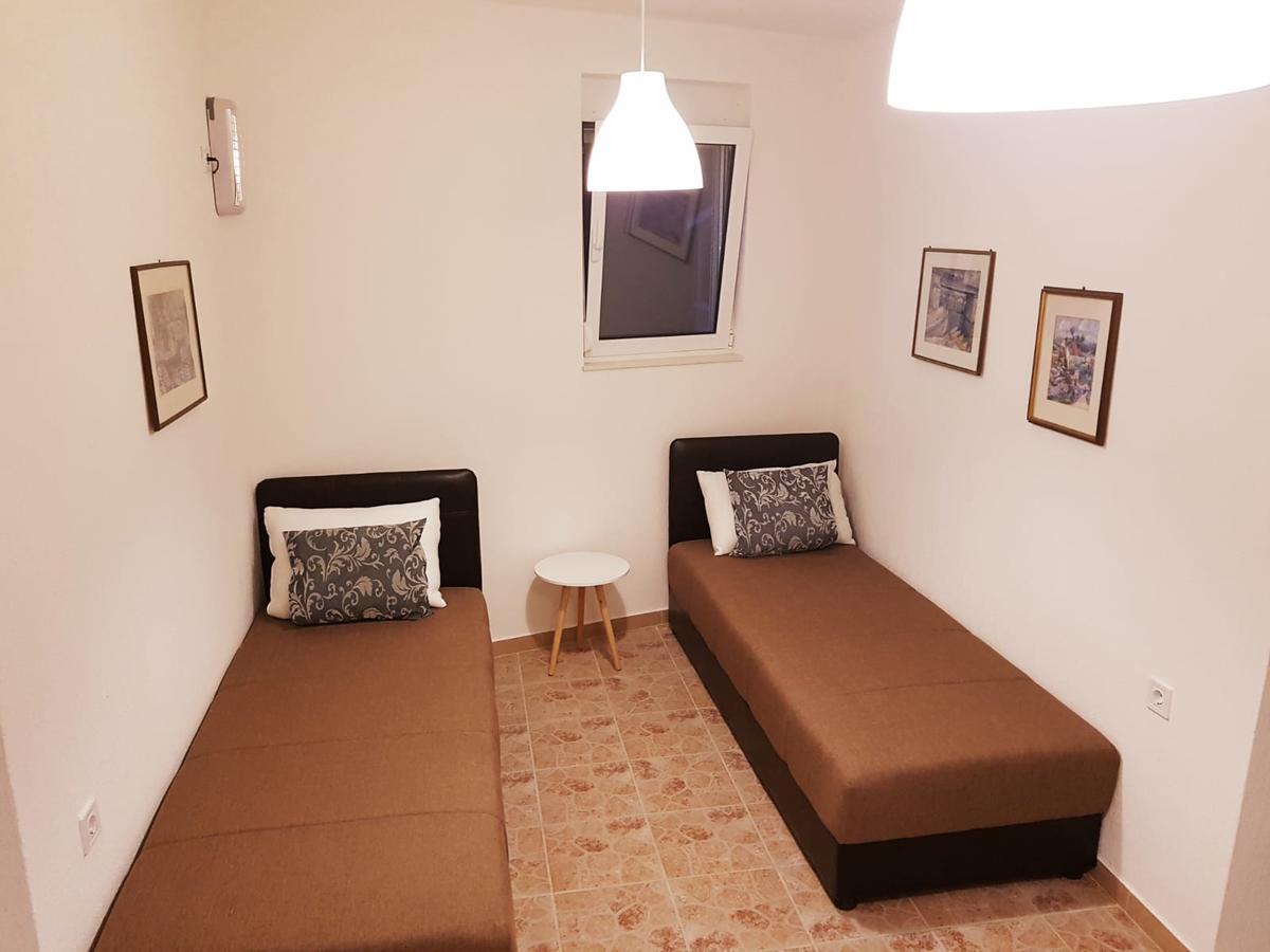 Tufio Apartmani Ulcinj Ngoại thất bức ảnh
